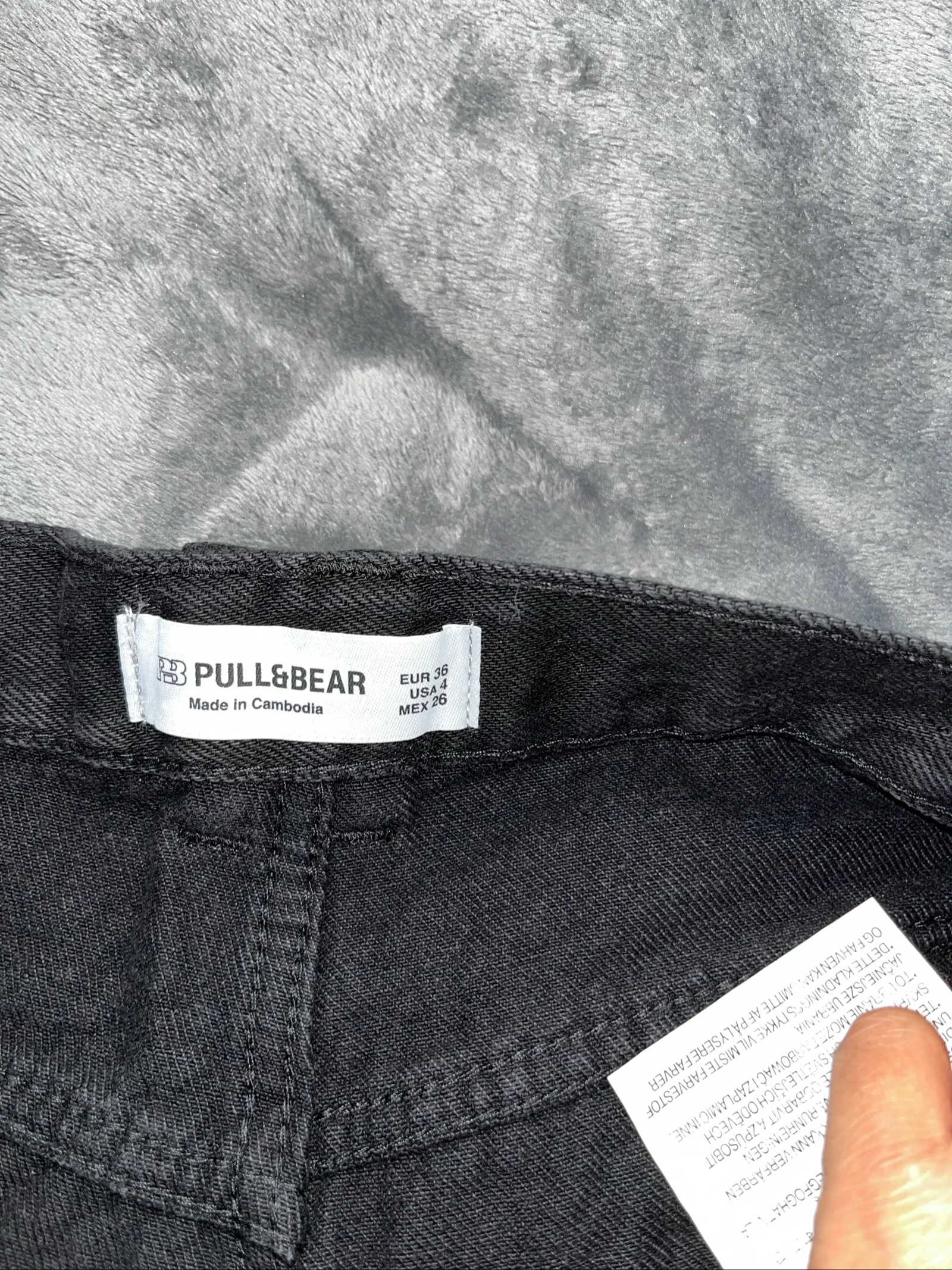 black shorts – photo 7